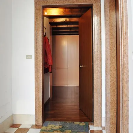 Casa Vacanze Mazzanti Apartment *